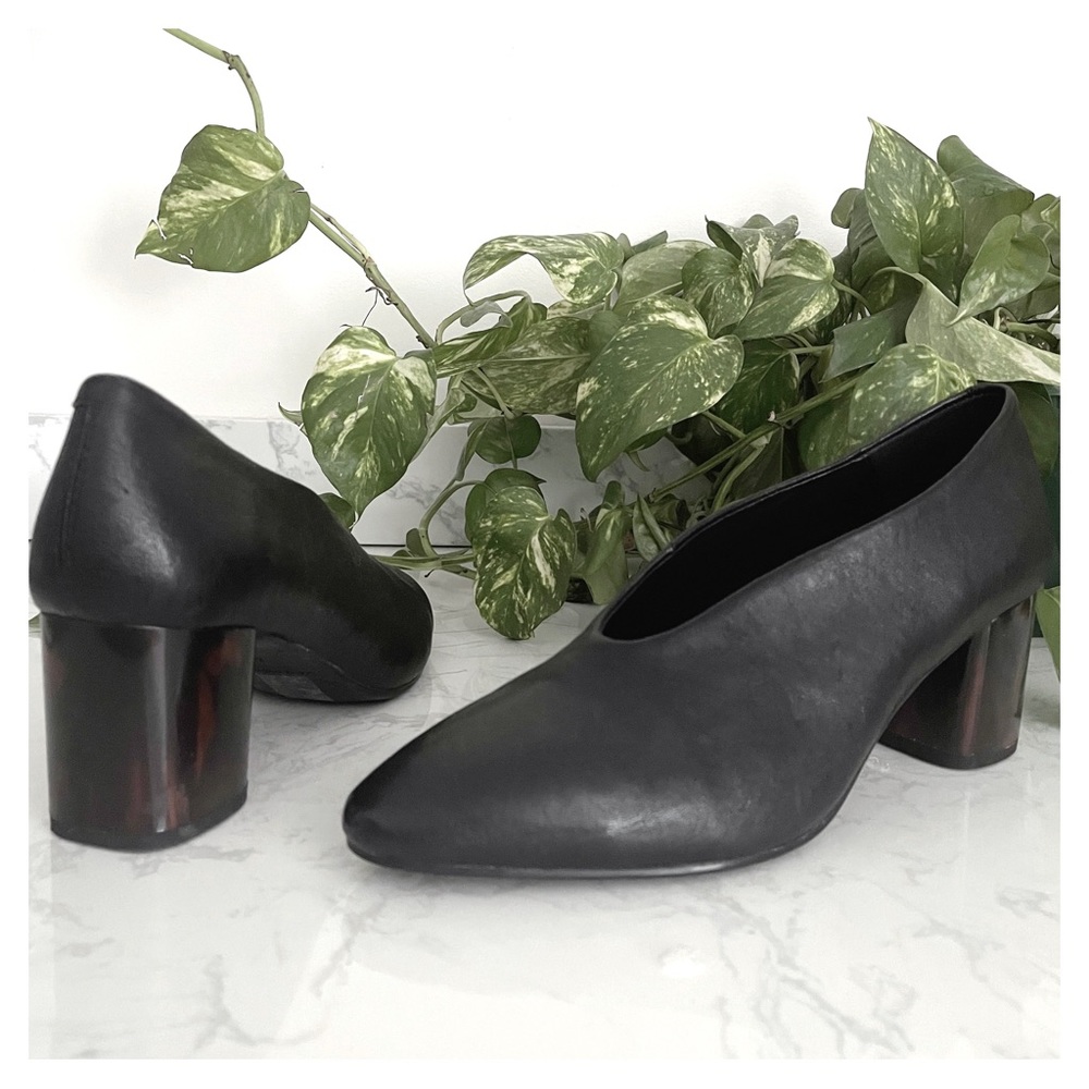 Vagabond Shoemakers Leather Pumps